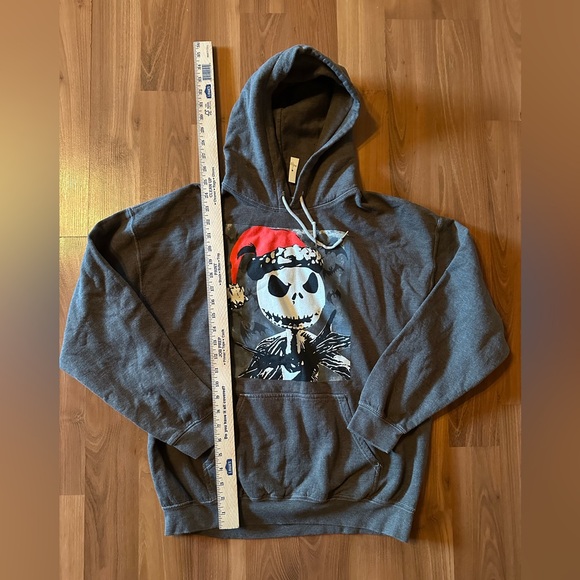 NWT Jack Skellington Graphic Fleece Christmas 🎅🏻 Hoodie size s/m - Picture 2 of 6